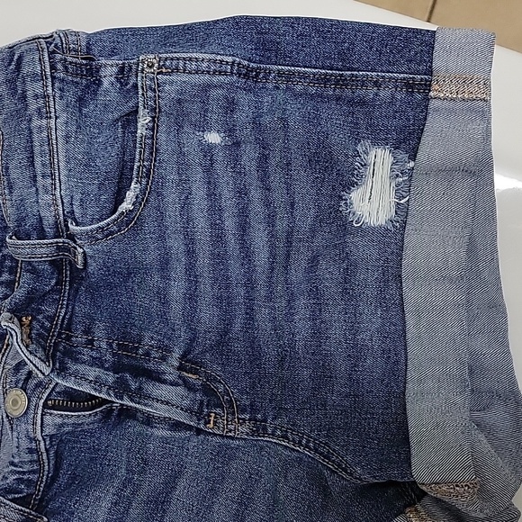 Old Navy Mid-Rise boyfriend shorts Size 6 - Picture 6 of 6